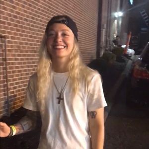 Meet your Posher, Olivia